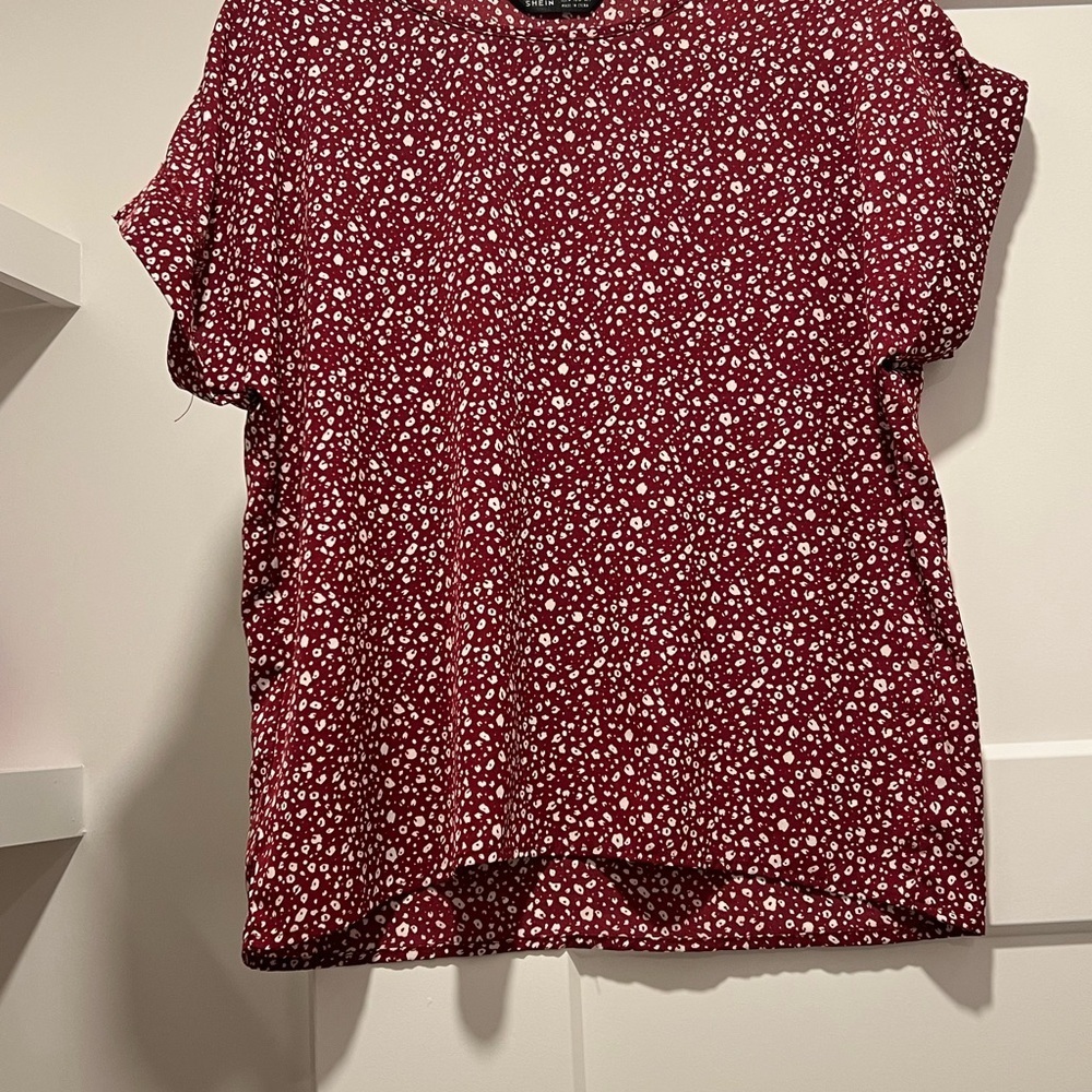 SHEIN Red and Floral Women Tops Set - Picture 4 of 4